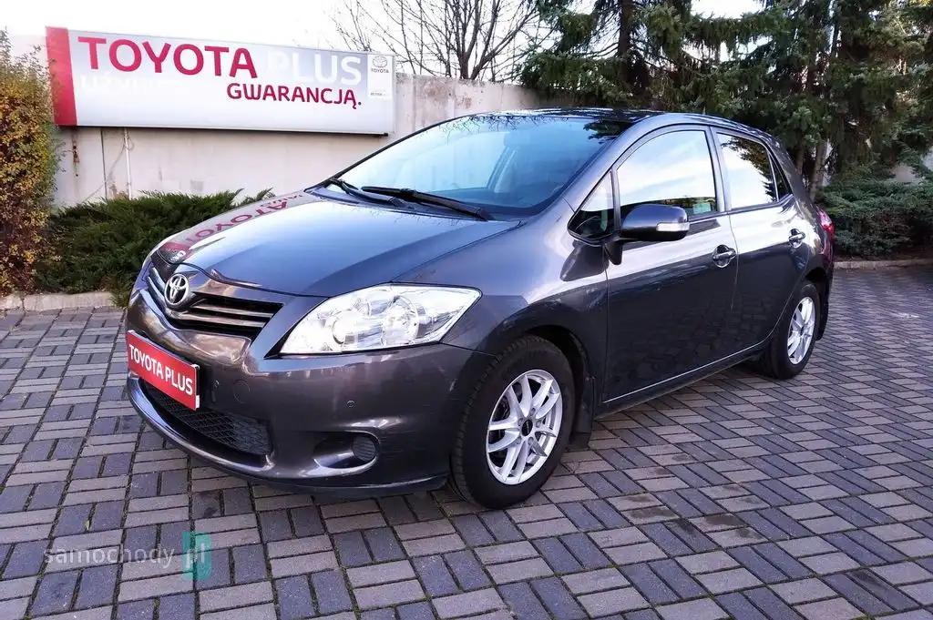 Toyota Auris Hatchback 2013
